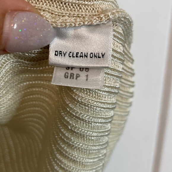 St. John | Cream Sleeveless Knit Top - small - Picture 3 of 6